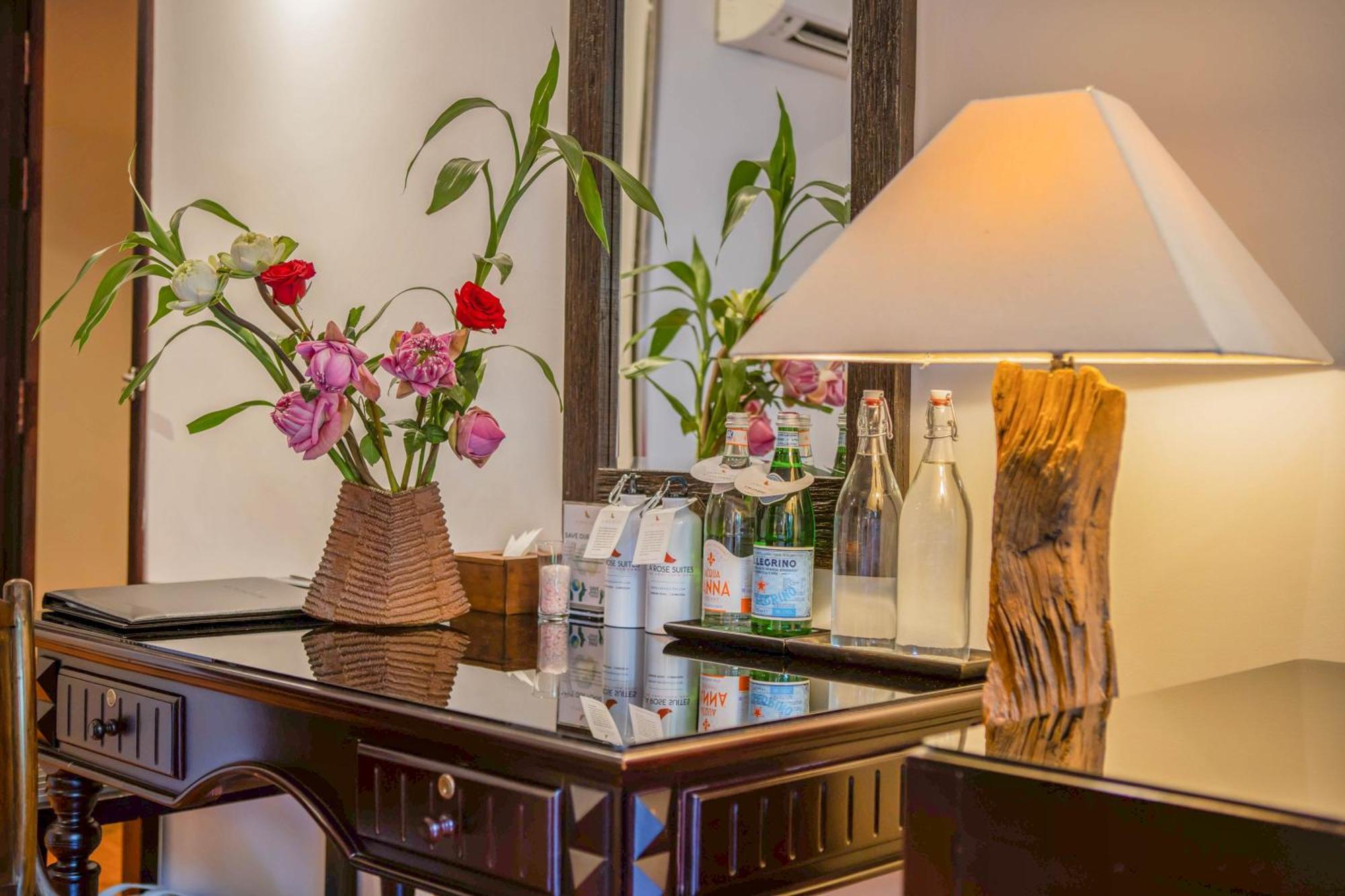 La Rose Suites Phnom Penh Ngoại thất bức ảnh
