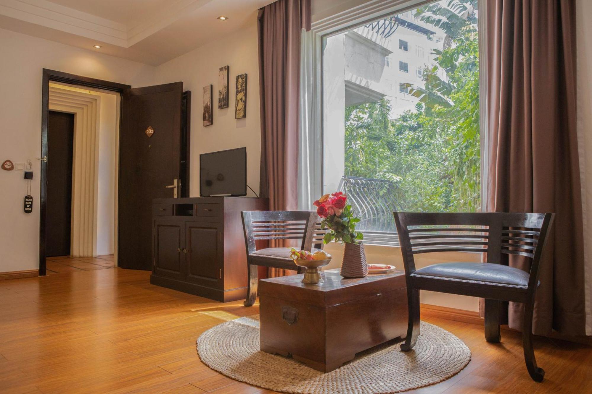 La Rose Suites Phnom Penh Ngoại thất bức ảnh
