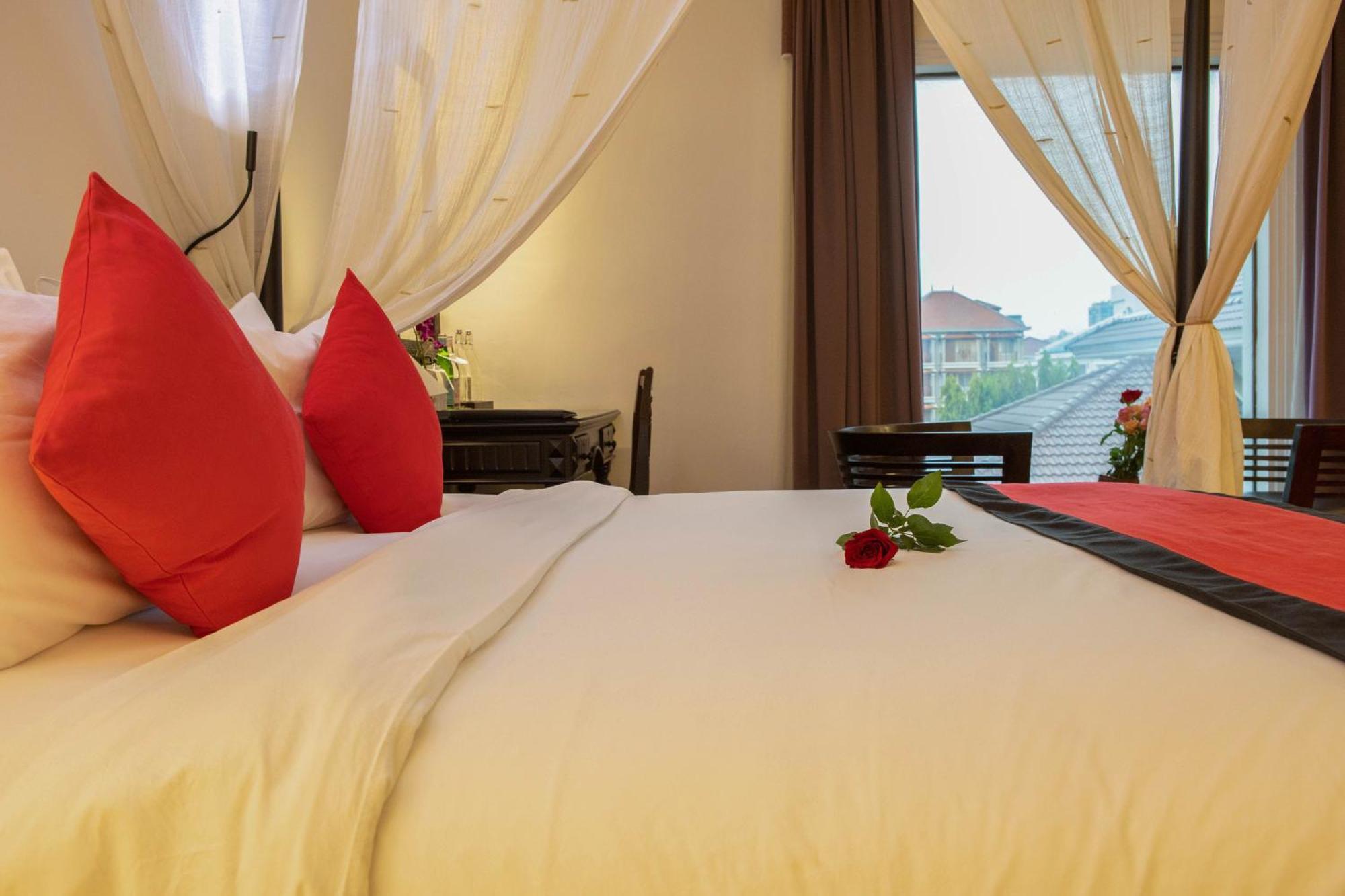 La Rose Suites Phnom Penh Ngoại thất bức ảnh