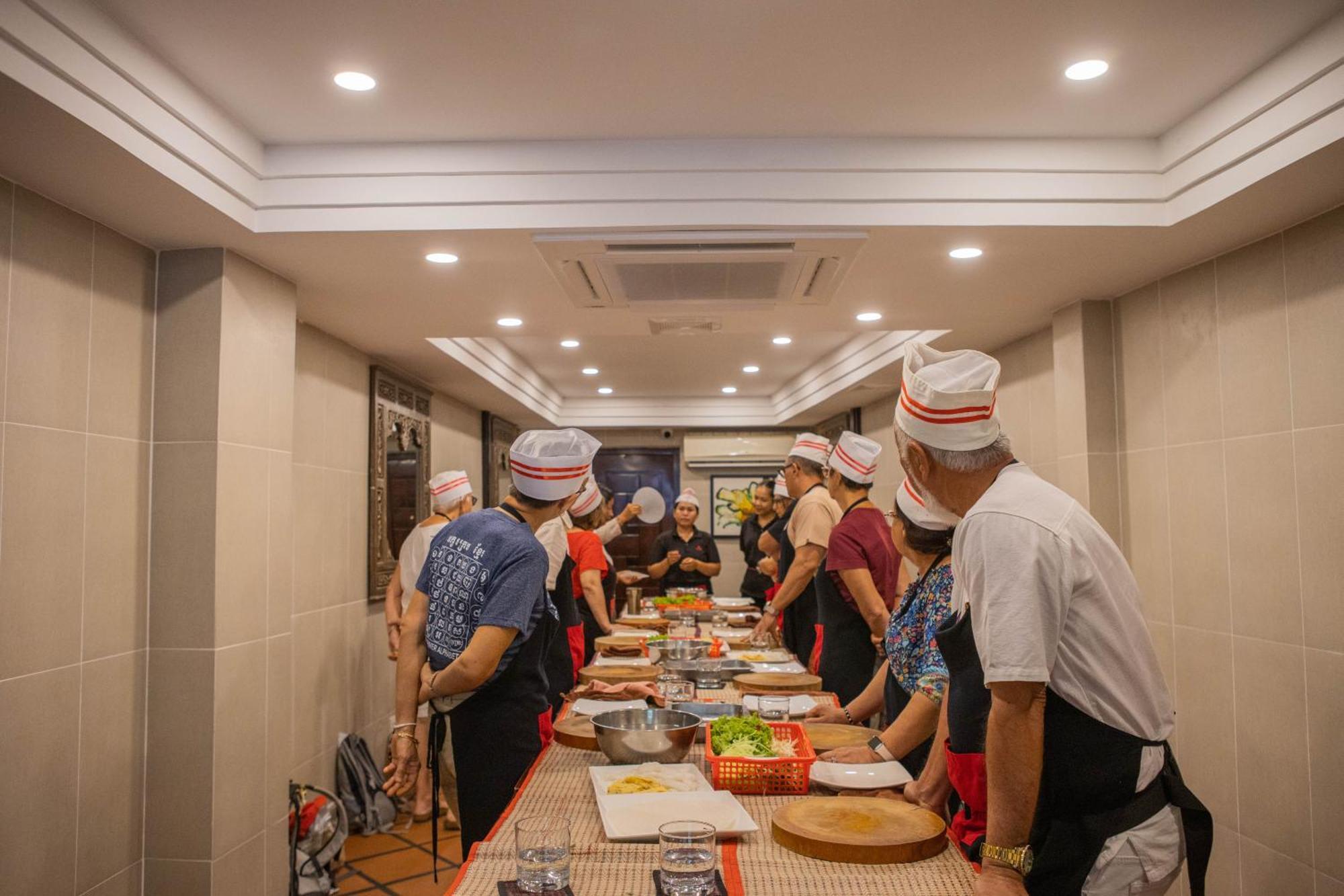 La Rose Suites Phnom Penh Ngoại thất bức ảnh