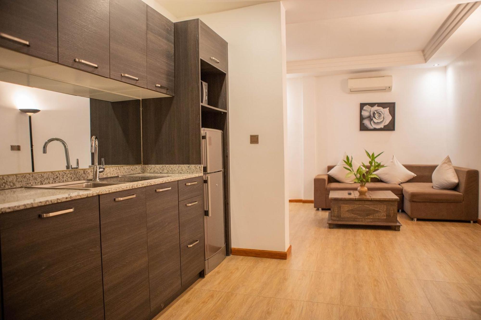 La Rose Suites Phnom Penh Ngoại thất bức ảnh